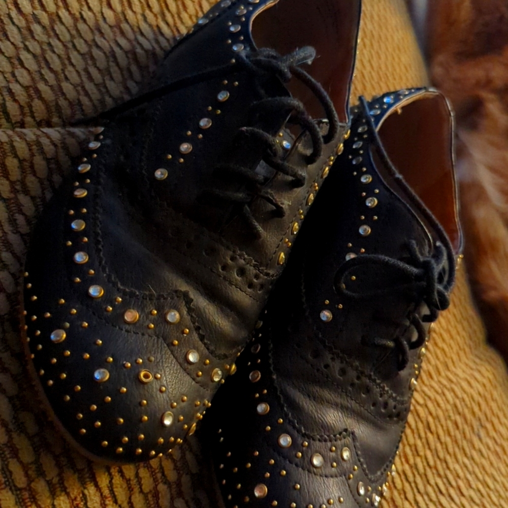 Not Rated Studded Rhinestone Shoes size 6.5